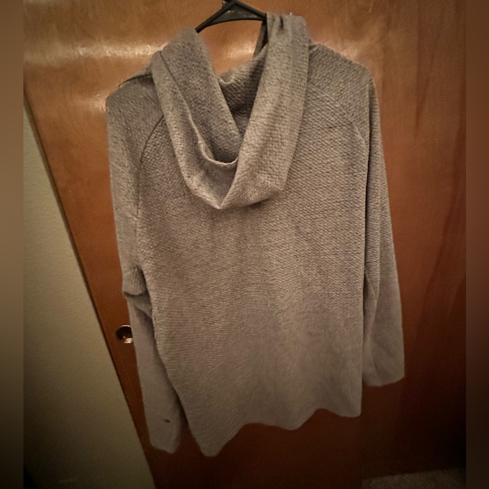 Lululemon Athletic Shirts - Picture 2 of 2